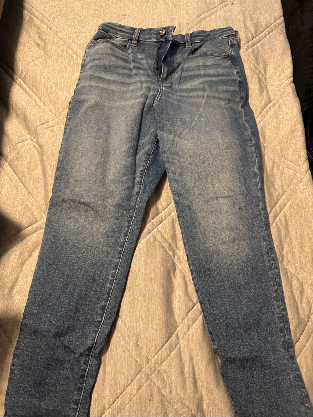 American Eagle Outfitters Light Blue Skinny Jeans